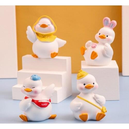 Four Lovely Little Yellow Ducks Statue Resin Animal Creative Home Furnishing Ornament Automobile Decoration Accessories