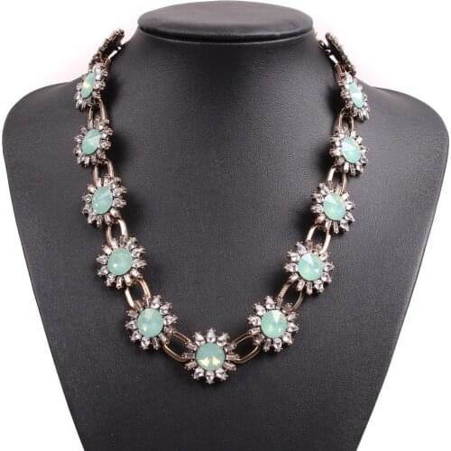 2021 New Fashion Necklace Collar Necklaces & Pendants Trendy Crystal Pendant Choker Collar Statement Crystal Necklace for Women