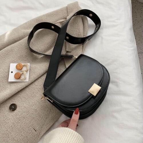 2021 New Womens Bags Fashion Casual Shoulder Messenger Bag Ms. Semicircle Bag Luxury Designer Small Square Bag Handbag