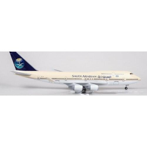 1:150 Resin Saudi Arabia Airplane Model Boeing B747-400 47cm LED Light Passanger Plane W Light and Wheels Diecast Plastic Plane