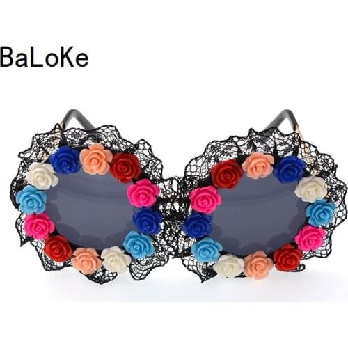 Baroque Flowers Lace Sunglasses Women Oversize Round Sun Glasses Colored Rhinestones Frame Decoration Eyewear Feminino Jewelry