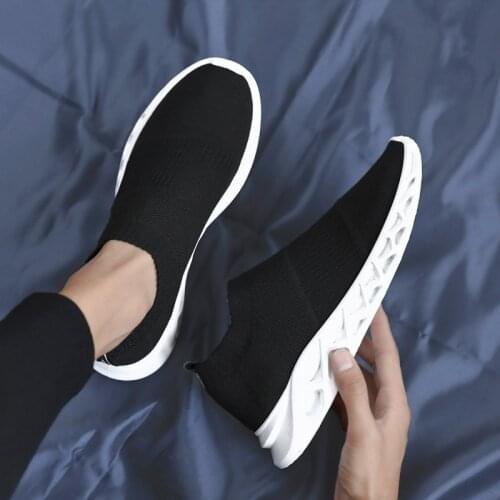 2020 new spring cloth shoes trendy tide shoes mens casual black canvas socks and board shoes a pedal tide mens shoes