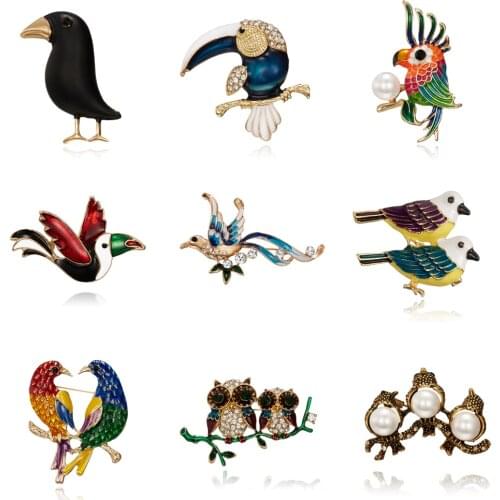 Parrot Owl Crow Brooch Black Paint Bird Enamel Brooches Men Women Suits Dress Hat Collar Brooch Pins Animal Scarf Buckle Gift