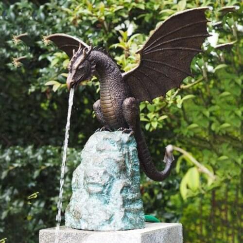 2021New Resin Water Spraying Fountain Dragon Sculpture Fire Breathing Pattern Dragon Waterscape Statue Jardin Home Decoration