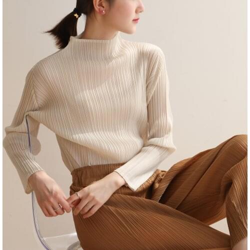 The popularity of special price 2020 Autumn Spring Ins Feng Miyake drape high neck long sleeve show thin large size bubble sleev