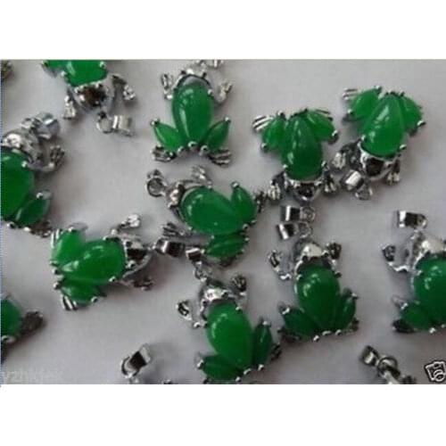 Wholesale 10PC beautiful green jadeite frog necklace pendant+Free Chain