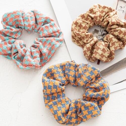 Autumn and winter 2020 New Retro Design thick large coil hair rope Japanese and Korean womens hair band