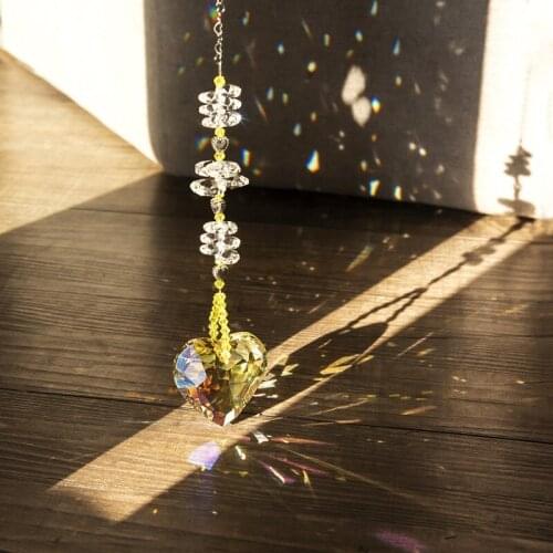 H&D 45mm Yellow Heart Shaped Crystal Suncatcher Handmade Rainbow Maker Facted Prism Pendent Outdoor Indoor Hanging Window Decor