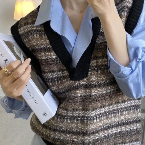 Korean V-neck Loose Knit Waistcoat Women 2021 Spring Summer Vintage Striped Sleeveless Sweater Vest Female