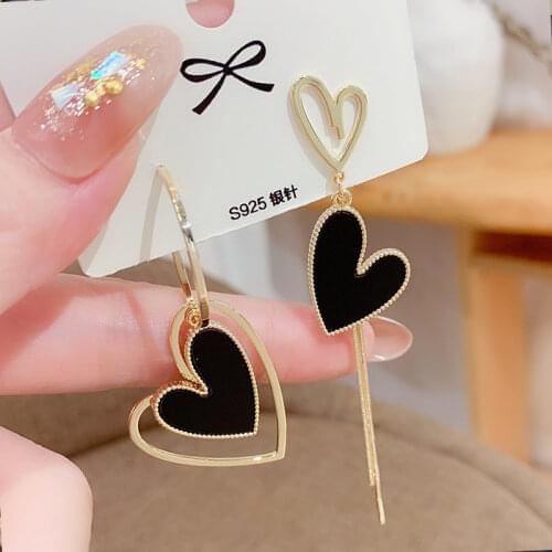 2020 New Trend Asymmetrical Tassel Love Black White Heart Earrings For Women Temperament Geometric Earring Girl Jewelry Gift