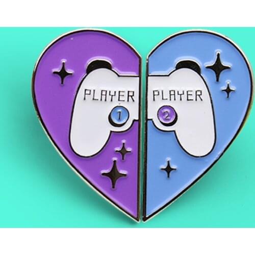 PLAYER Blue Violet Heart-shaped Enamel Brooches Game handle Broken Heart 2pcs/set Brooch Pins Lapel Pin Backpack Metal Badge