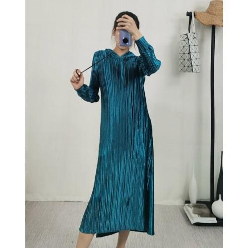 HOT SELLING Fashion fold pure color Hooded collar long-sleeve velvet A-Line dress IN STOCK