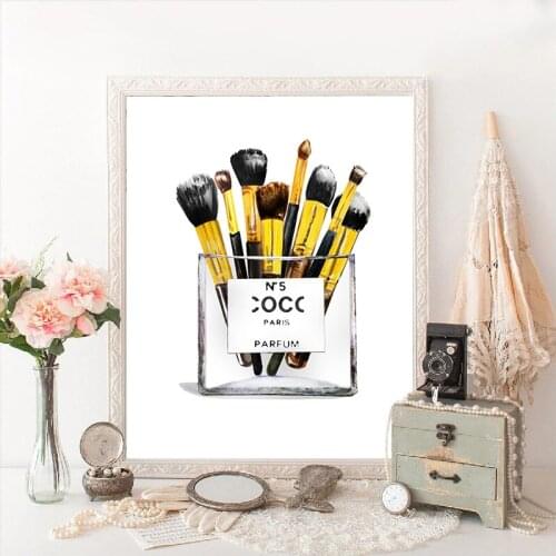 Fashion Makeup Brushes Drawing Wall Art Canvas Painting Nordic Posters and Prints Vogue Wall Pictures For Living Room Home Decor