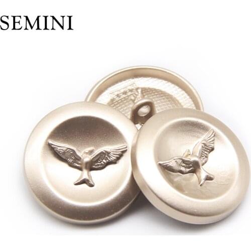 New Fashion Decorative Buttons Eagle Matt Gold Metal Buttons For Women Men Suit Overcot Sewing Accessories