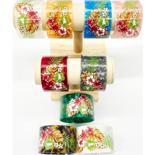 Various Colors New Bangles Bracelets With Flowers Factory Wholesale Acrylic Plastic Material Best Gift For Girls Women