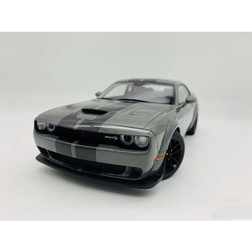 AUTOART 1: 18 Dodge Challenger SRT Limited Edition 2018 car Model collection Childrens toy gifts Exquisite Packaging Crafts