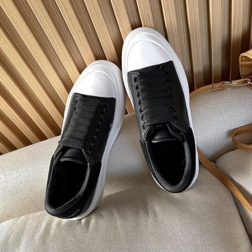 Ladys Flat Shoes Convalstar Flexible Shoe Cushioned Running For Women Fashion Canvas Sneakers Fashion Casual Skateboard Shoes