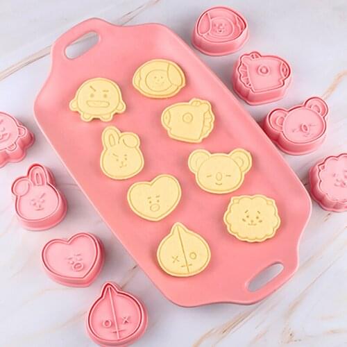 8pcs/set Cartoon Biscuit Mould Cookies Cutter Molds Plastic Cake Mould For Cookies Cake Decorating DIY Baking Kitchen Tools
