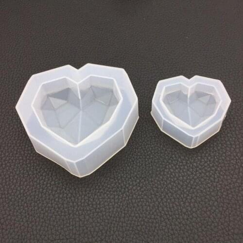 Concrete Mould DIY Geometry Heart-shaped Mold High Mirror Gypsum Aromatherapy Car Decoration Handmade Silicone Mold Concrete