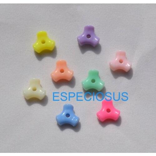 100 pcs DIY Children Bracelet Accessory Mix Color Cartoon Acrylic Small Beads 10MM Triangle Shape Spacer jewelry Making Findings