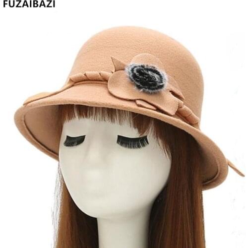 FUZAIBAZI Fashion Panama Ladies Cap Autumn Winter Trend Fedoras For Womens Elegant Flowers Decoration Sombrero New Party Topper