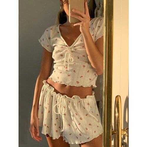 Flower print casual beachwear two-piece set women ruffled leisure vacation set soft elastic t-shirt shorts
