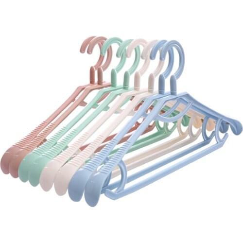 20 pcs/lot Plastic Clothes Hangers with Anti-skid Broad Shoulder Seamless Clothing Hanging Household Coat Drying Rack
