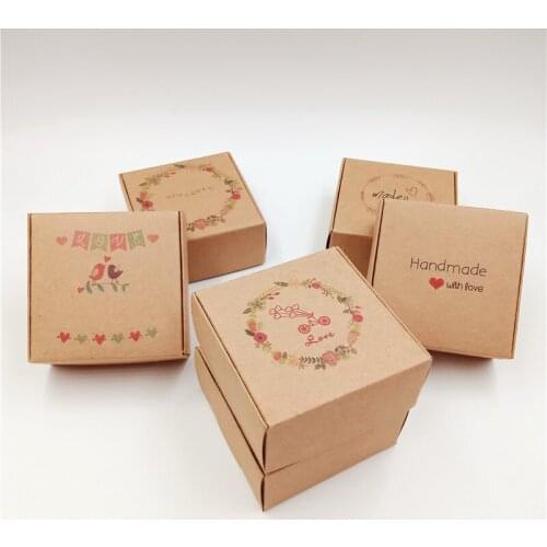 100Pcs DIY Handmade With Love Wedding Candy Box Romantic Kraft Gift Box Multi Style Paper Gift Packing Jewelry Display Box