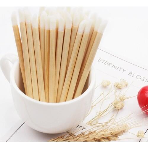 50pcs Disposable Make Up Lip Brush Lint-free Applicator Lip Gloss Wand with Bamboo Handle for Lip Eyelash Extension Application