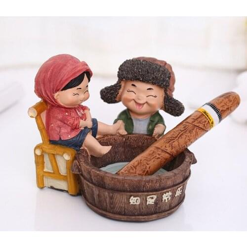 Lovely Old Couple Resin Ashtray Home Living Room Decoration Smokeless Cigarette Accessories Valentines Day Gifts