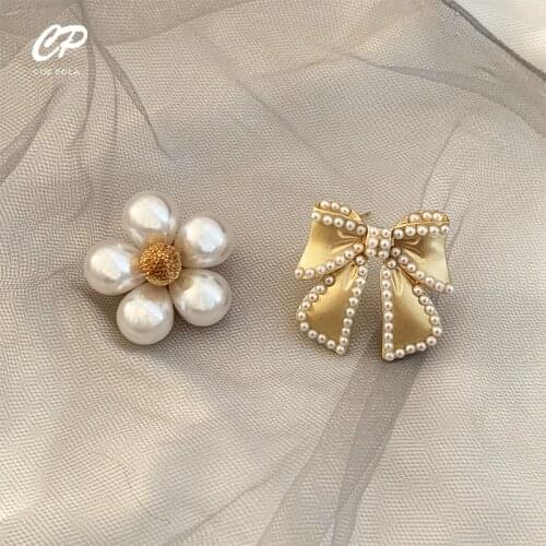 Cute Pearl Bow Brooch Small Sweater Exquisite Pearl Collar Decoration Brooches Pin For Wedding Woman
