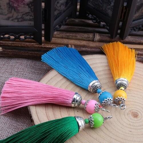 New Fashion Tassel Key Chain Women Cute Tassel Keychain Bag Accessory Silk Tassels Car Key Ring Chain Fringe Jewelry Gifts