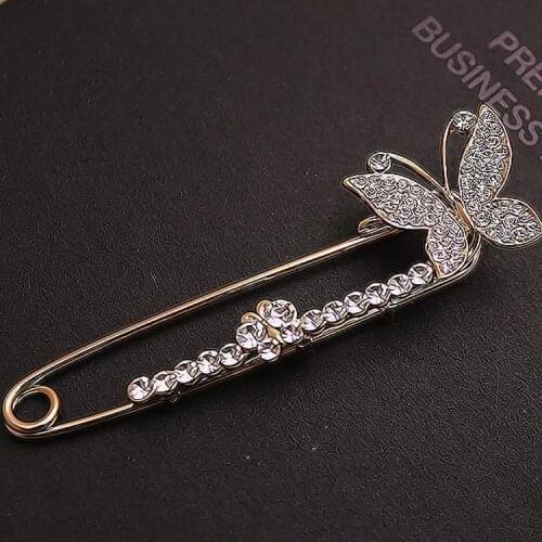 Cheap Marketing Distribution New Fashion Bride Crystal Brooch Women Golden Butterfly Brooch Gift Breastpin