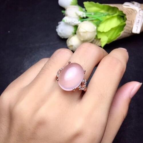The natural ross quartz ring is exclusive to women. 925 silver and any clothes are beautiful