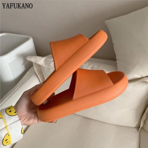 Summer Soft Comfort Couple Indoor Home Slippers Non-Slip Thick-Soled Bathroom Shower Slides Candy Colors Ladies Leisure Sandals