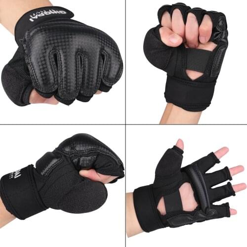 2016 PU Half Finger Taekwondo gloves TKD protector Fighting mitts MMA gloves Karate hands protector boxing gloves black color