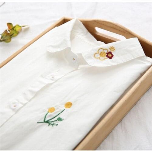 Sweet Style Cotton 100% Women White Shirts Summer New Turn-Down Collar Embroidery Elegant Office Lady Shirts Outwear Tops