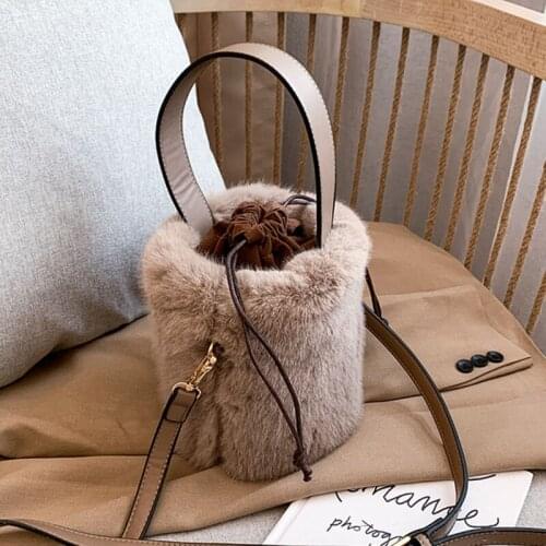 Premium Quality New Bucket Bag Handbag Fashion Faux Fur Winter Bags Women Shoulder Crossbody Ladies Plush Tote Purse