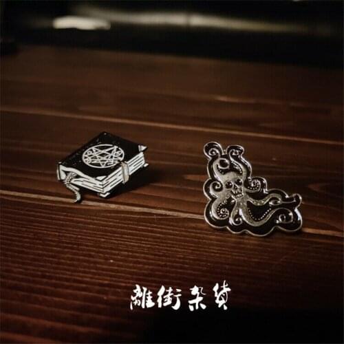Cosmile Cthulhu Mythos The Call of Cthulhu Hastur Soft Enamel Badge Brooch Pin Limited cos Gift fashion creative new hot badge