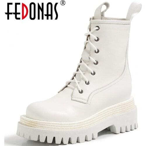 FEDONAS Fashion Leather Motorcycle Boots Platform Cross Tied Round Toe Shoes Woman Wedding Party 2020 Winter Ankle Boots Heels