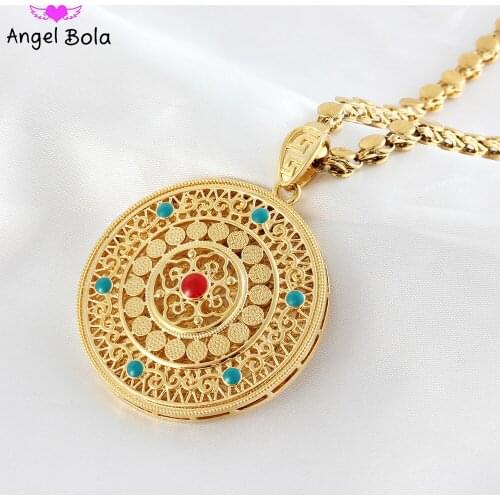 Round Exquisitely Carved Fashion Gold Pendant Necklace Muslim Luxury Jewelry Wedding Holiday Gift Ladies Necklace Wholesale