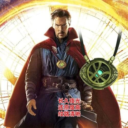Dr.Steven Cosplay The Eye of Agamotto Props Amulet luminated Necklace Pendant Fashion Necklace Jewelry Accessory