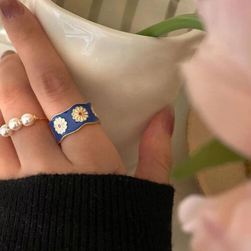 2021 New Korean Flower Enamel Rings for Women Vintage Copper Metal Plum Blossom Ring Fashion Elegant Couple Ring Jewelry Gift