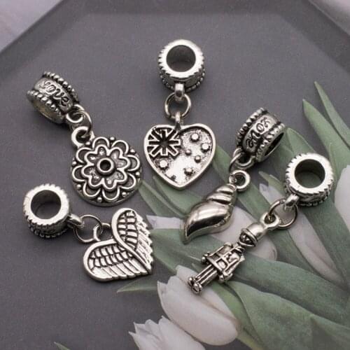 KAMAF 10pcs/bag Sleek minimalist retro diy heart flower necklace pendant ladies high quality jewelry bracelet earrings pendant