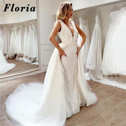 Abendkleider Pearls Beaded V-neck Wedding Dresses With Detachable Train 2020 Dubai Long Bridal Gown Bride Dress Vestido De Noiva