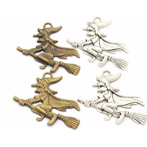 10pcs DIY Alloy Accessory Zipper Head Witch Flying On The Magic Broom Pattern Charms Pendant for Halloween Party Decoration