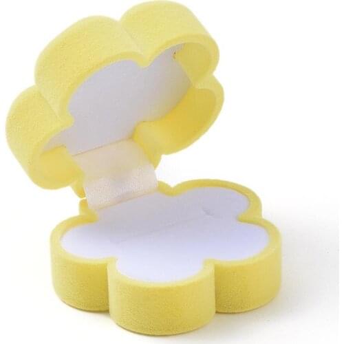 10pcs Plum Blossom Shape Velvet Jewelry Boxes Pink Yellow Portable Cute Organizer for Ring Earrings Necklaces 6.15x6.15x3.75cm