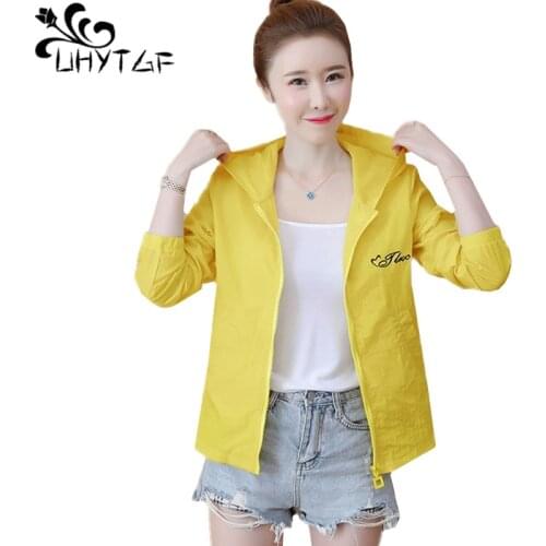 UHYTGF 2021 New Summer Jacket Womens Hooded Breathable Thin Sun Protection Coat Long Sleeve Casual Female Short Windbreaker 1701