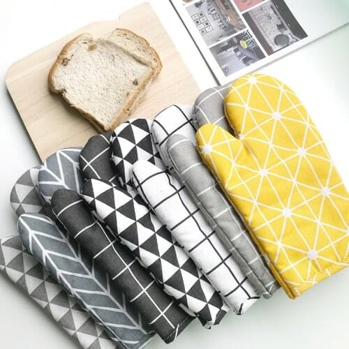 Cute Oven Mitts Heat Resistant Microwave Oven Glove Cotton Linen Baking BBQ Potholders Non-slip Oven Mitts Kitchen Cooking Tools