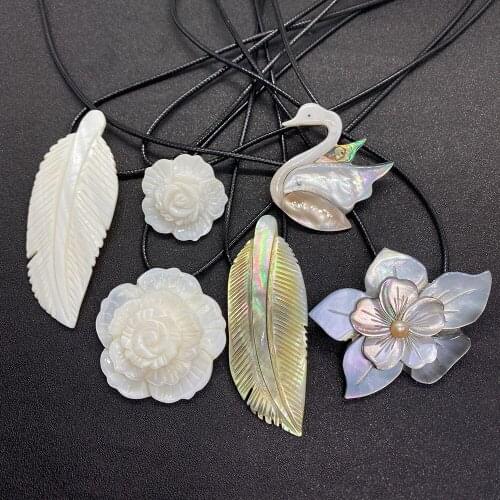 Pearl Shell Plant Flower-shaped Swan-shaped Shell Piece Pendant, Metal Design Decorative Necklace, for Banquet Wear